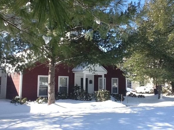 Northwood Square: 31 Old Nashua Rd, Amherst, NH 03031